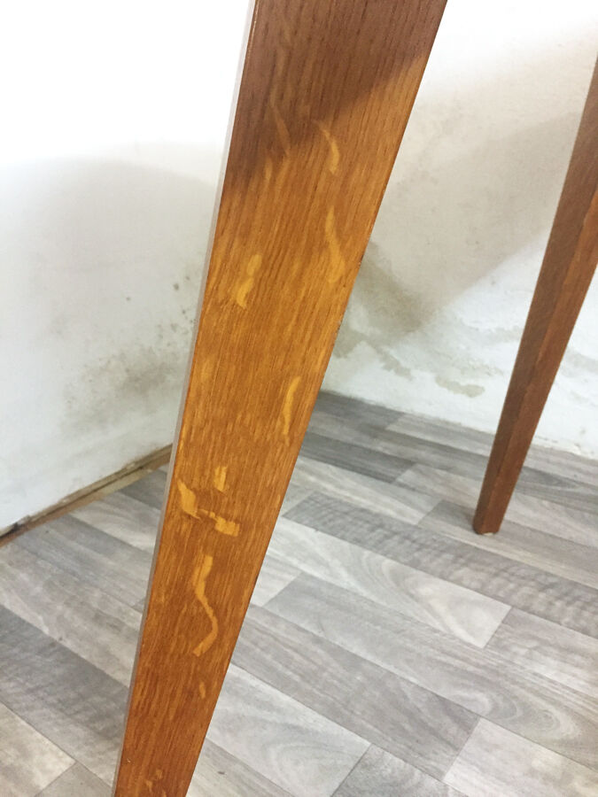 Table round feet compass, 1960