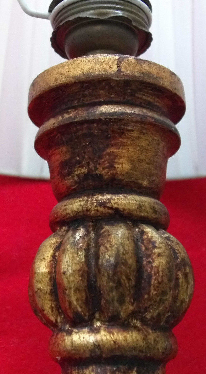 Lamp with stuccoed wooden walking doré