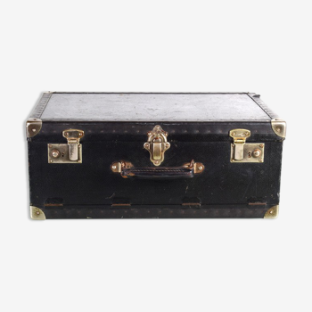 Bertault wooden trunk with drawer