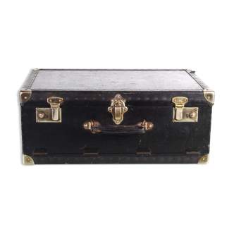 Bertault wooden trunk with drawer