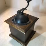 Coffee grinding machine