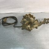 Lampe de table dans le style d'un bougeoir ancien électrifié et en bronze doré