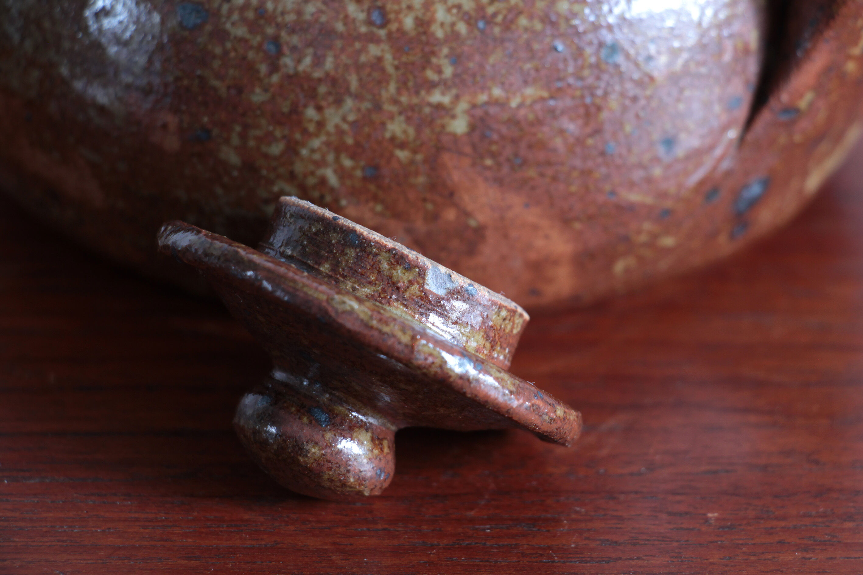 Pyrete sandstone teapot