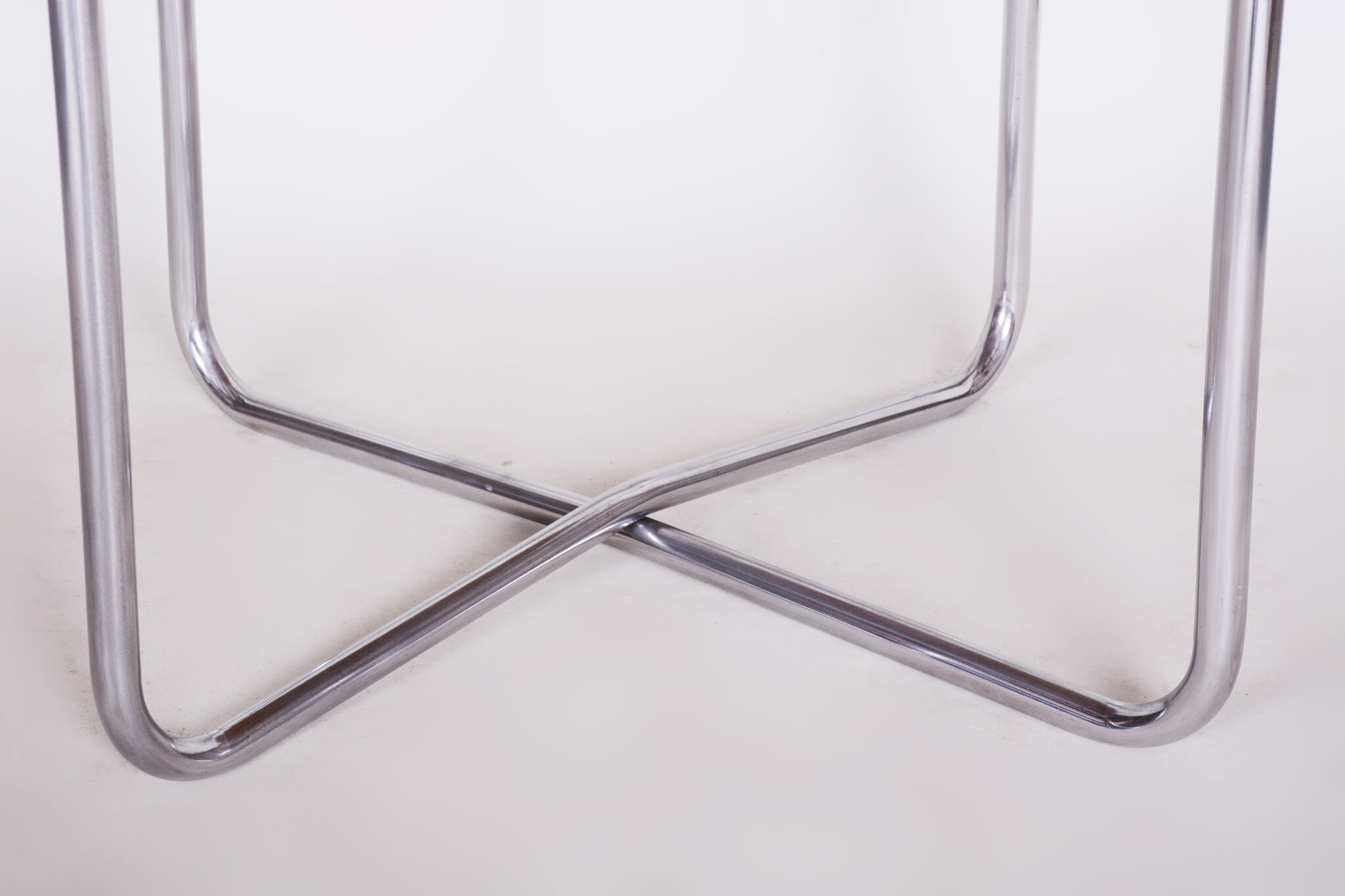 Bauhaus round table made by Vichr & Co in 1930s Czechia