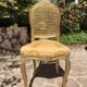Chaise en bois doré