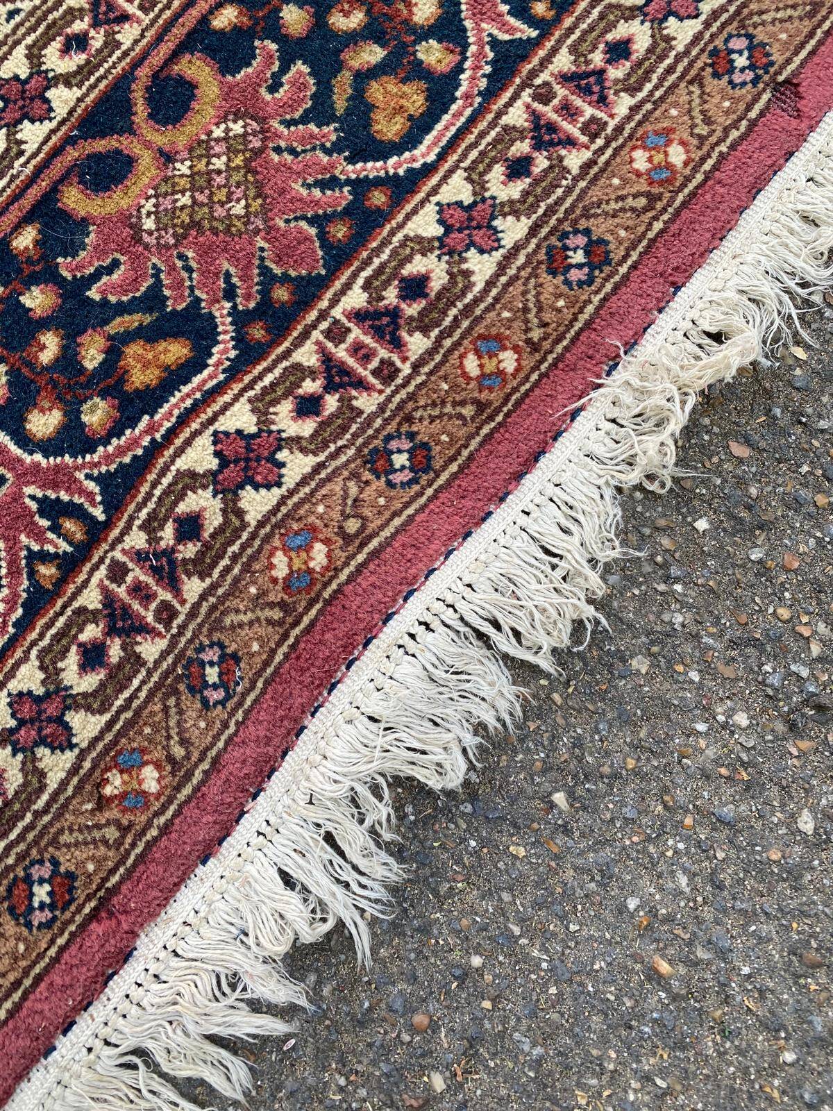 Persian rug in burgundy knotted wool 200x300