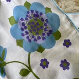 Tablecloth 70's "flower power" blue & purple - 150x180 cm - polycotton