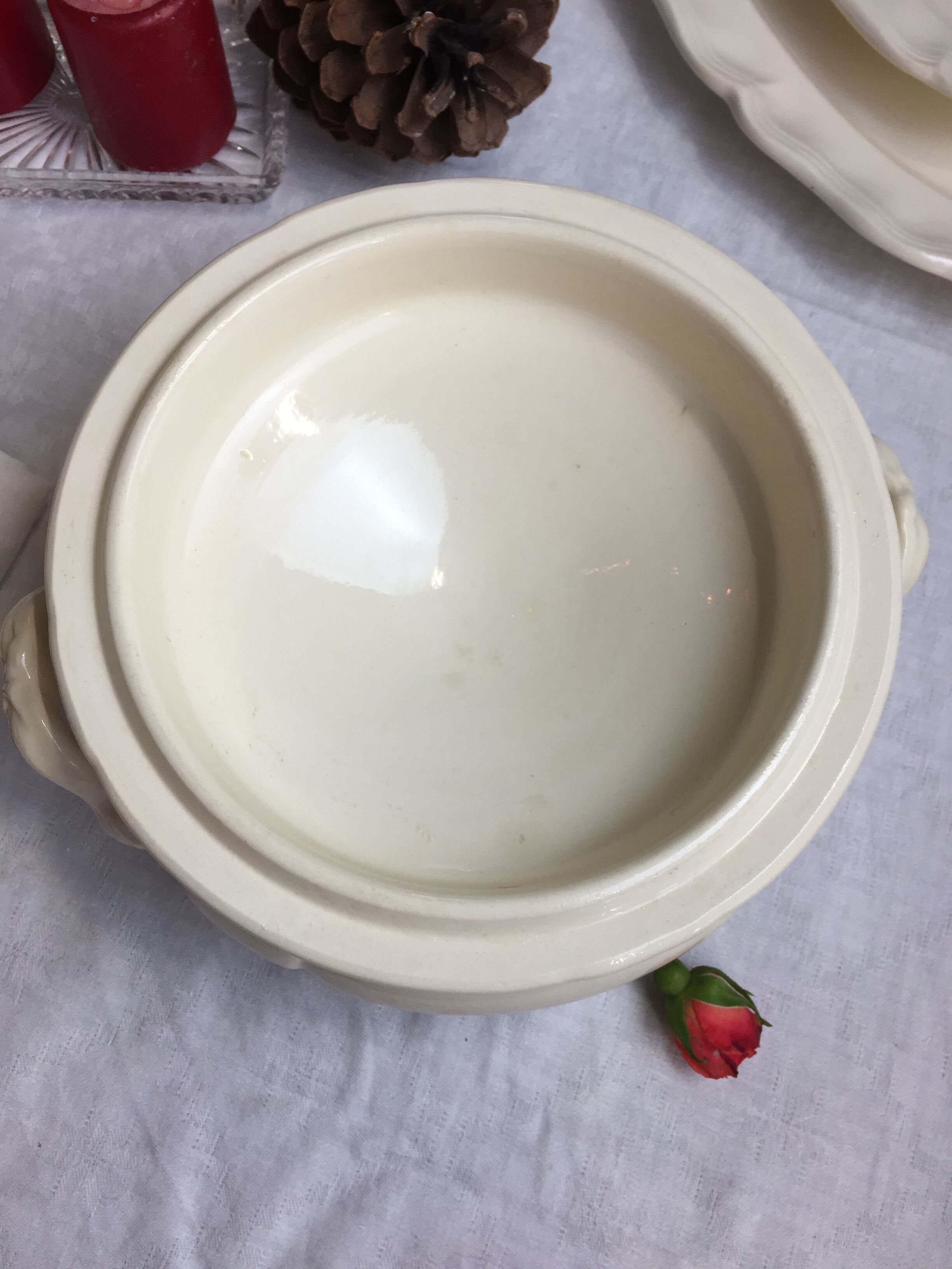 Soupière or vegetable color Ivory made in France Digoin Sarreguemines, 1920s