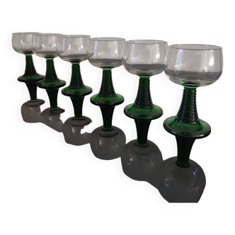 Six glasses from the 1970s green twisted feet roemer style Luminarc