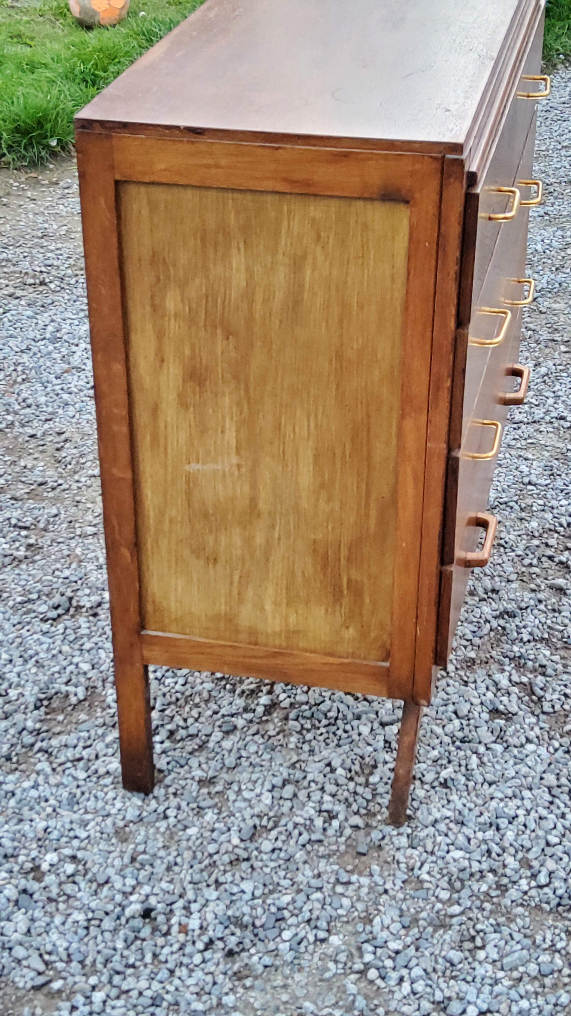 Chest of drawers of the 50s in golden oak compass feet 4 drawers