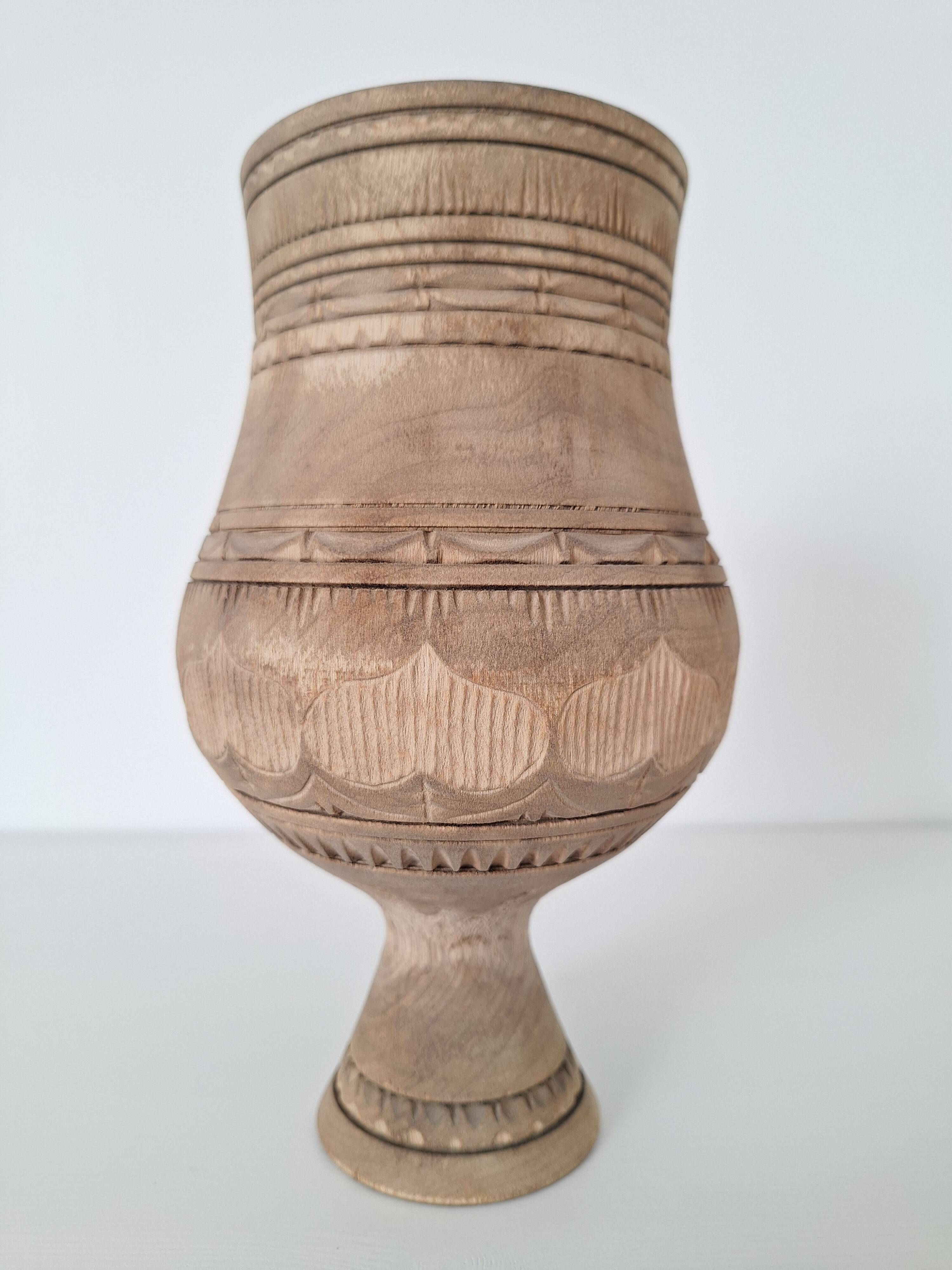 Bowl / Carved wooden vase