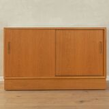 Buffet en placage de chêne, années 1960