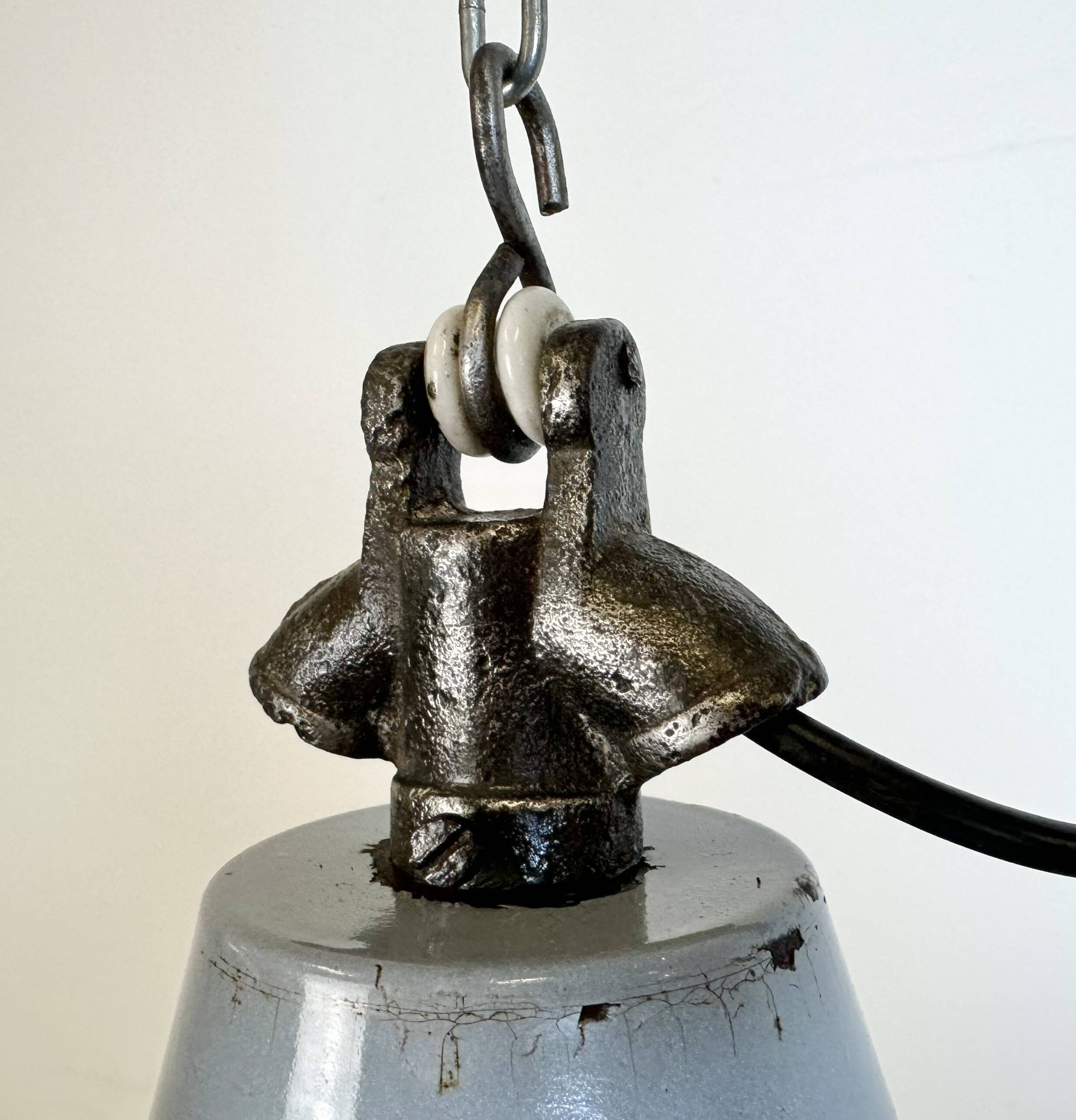 Industrial grey enamel factory pendant lamp, 1960s