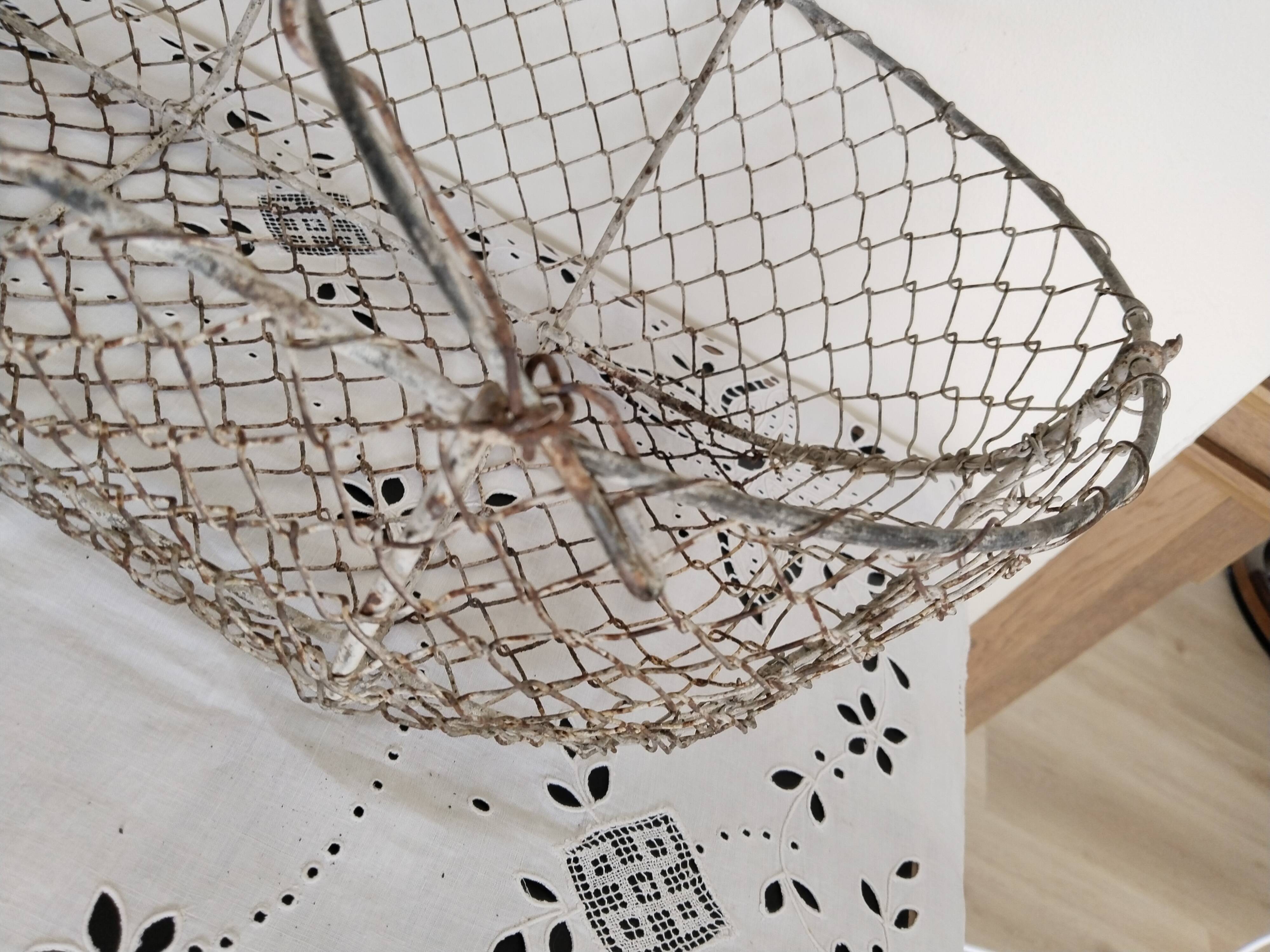 Salad basket, egg basket, vegetable basket, mesh wire basket