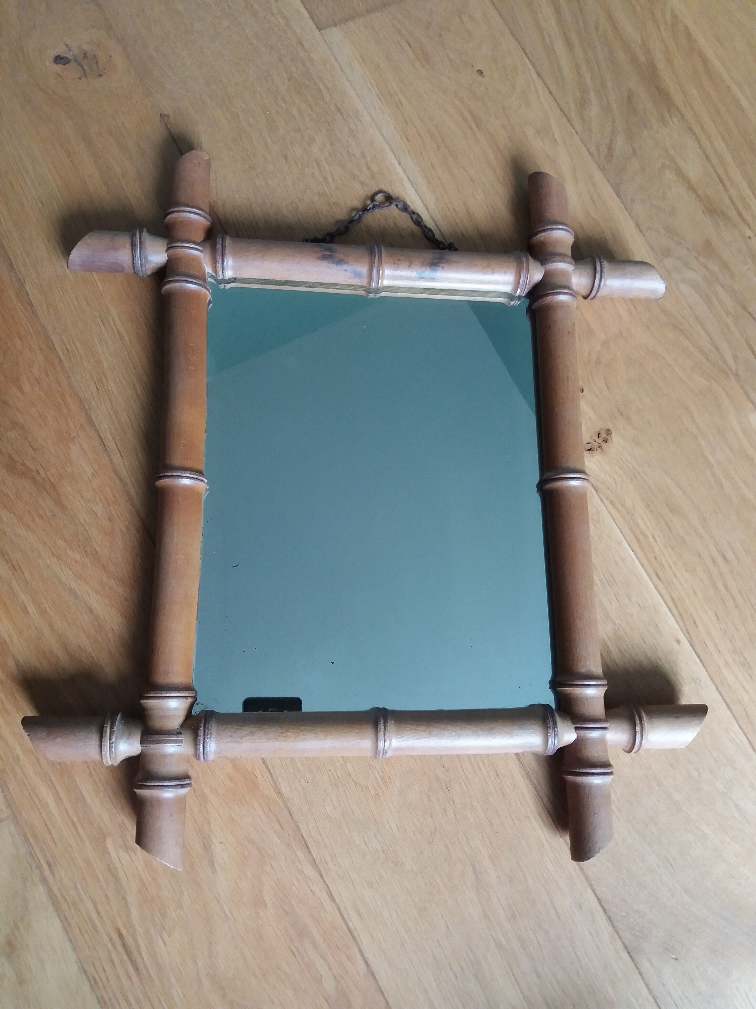 Bamboo mirror 47x41 cm