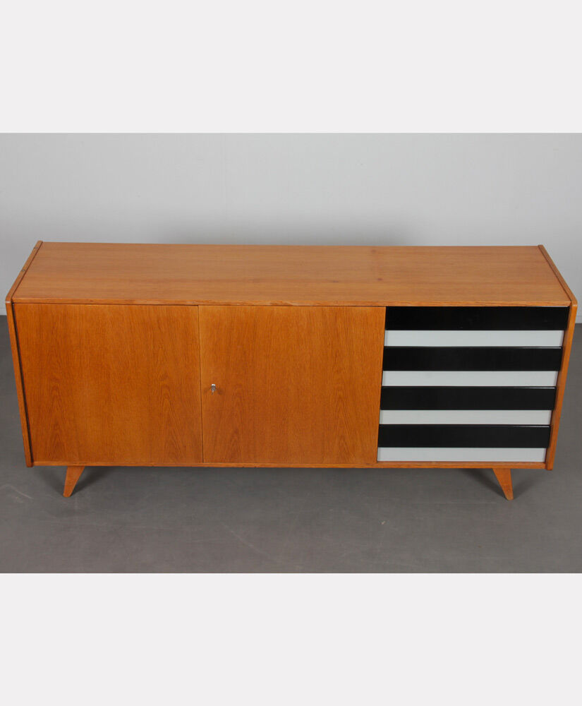Enfilade par Jiri Jiroutek modèle U-460 1960