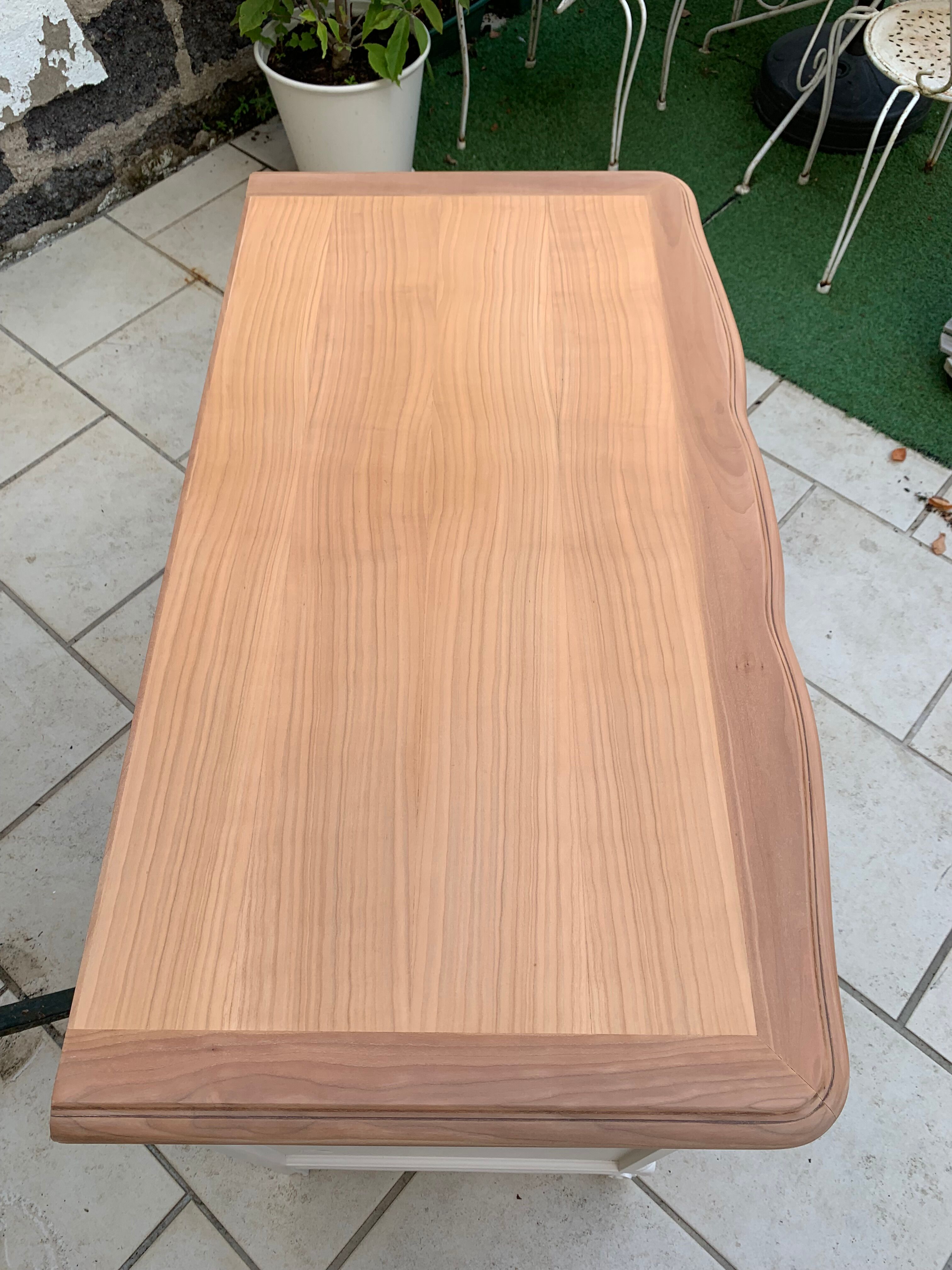 Louis XV chest of drawers