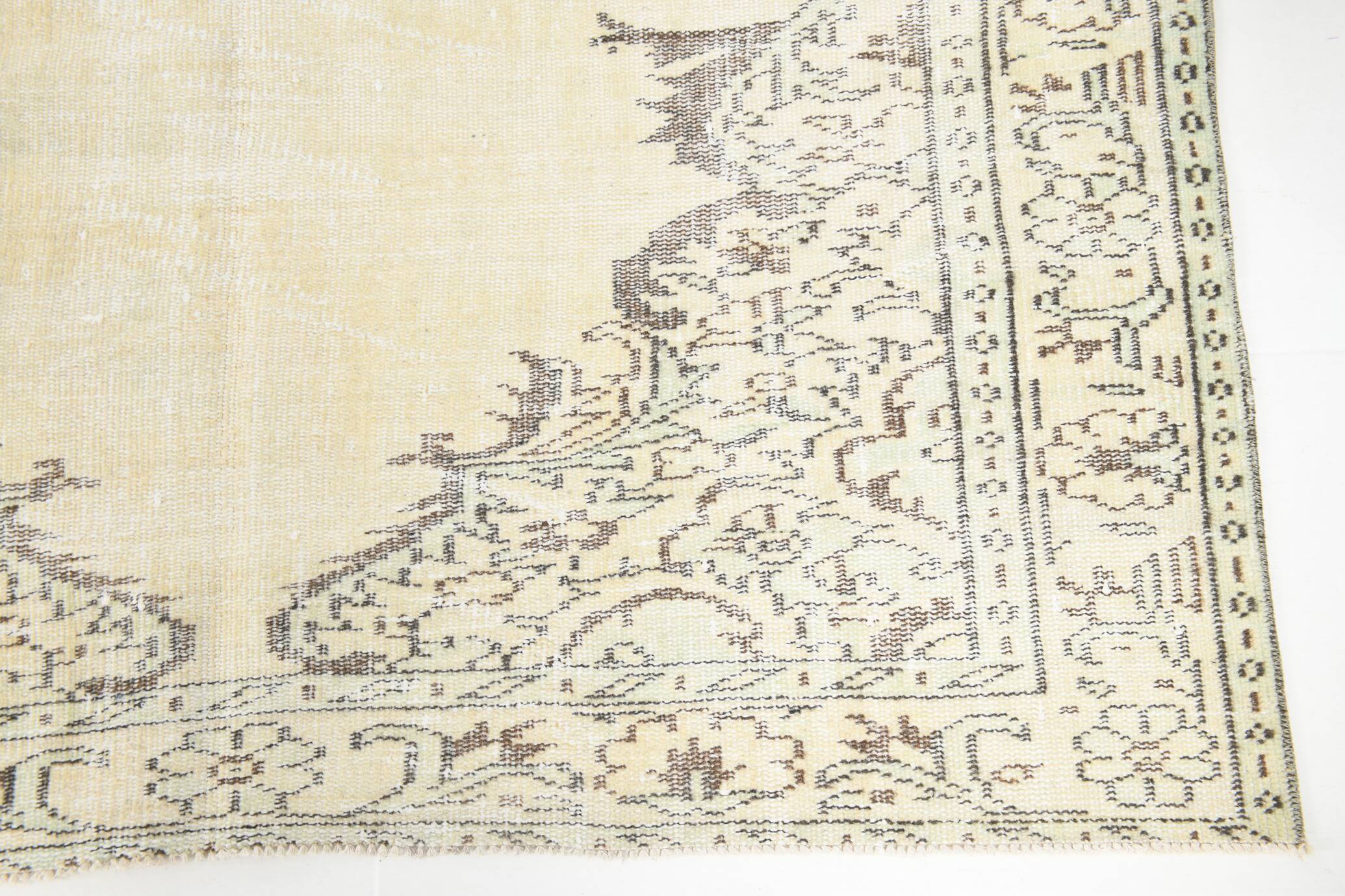 Light Yellow & Brown Vintage Rug, 164x266Cm