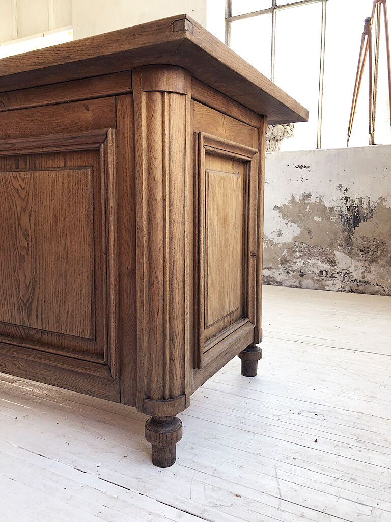 XL 19th Oak Counter