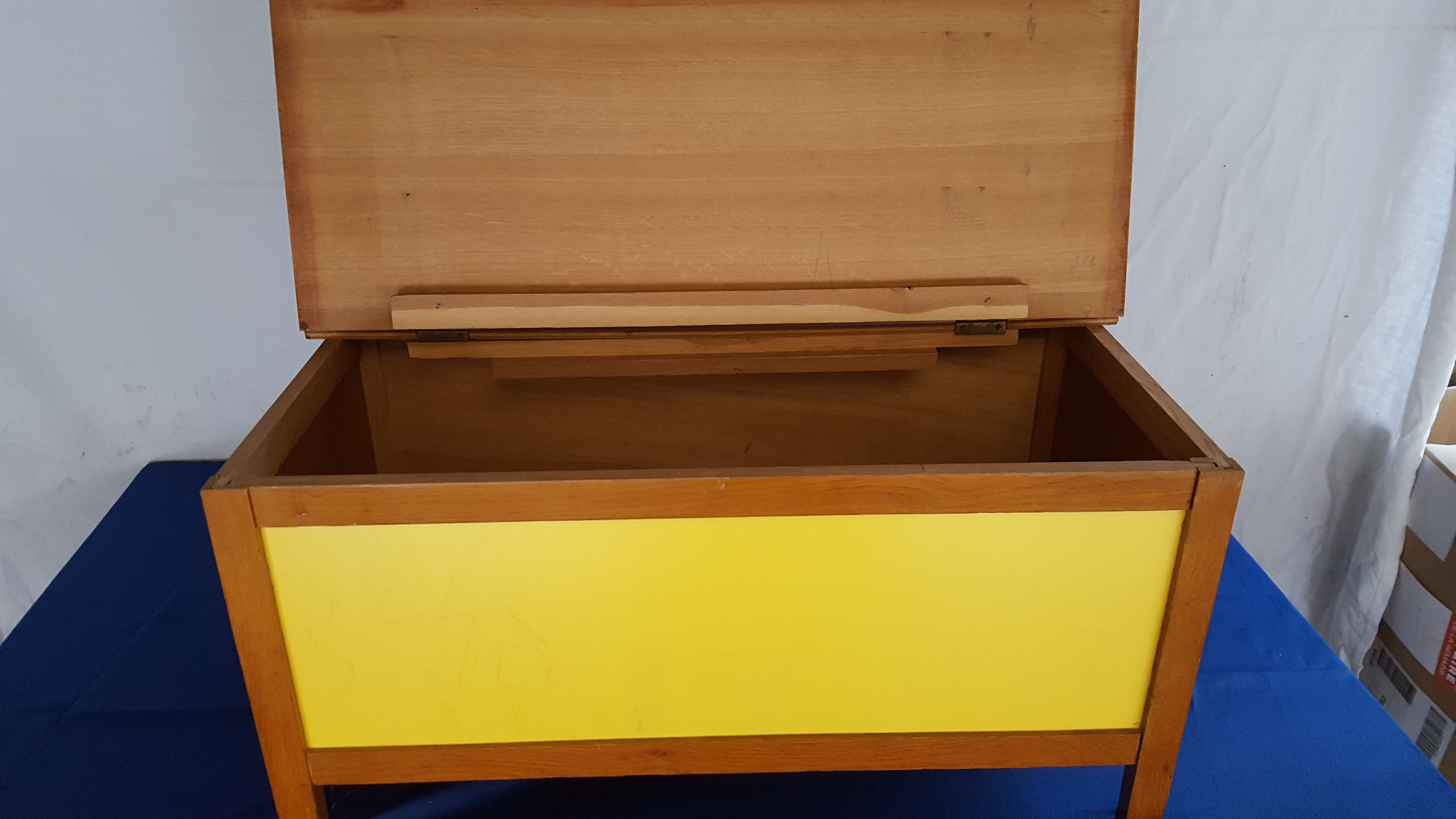Chest of the 60