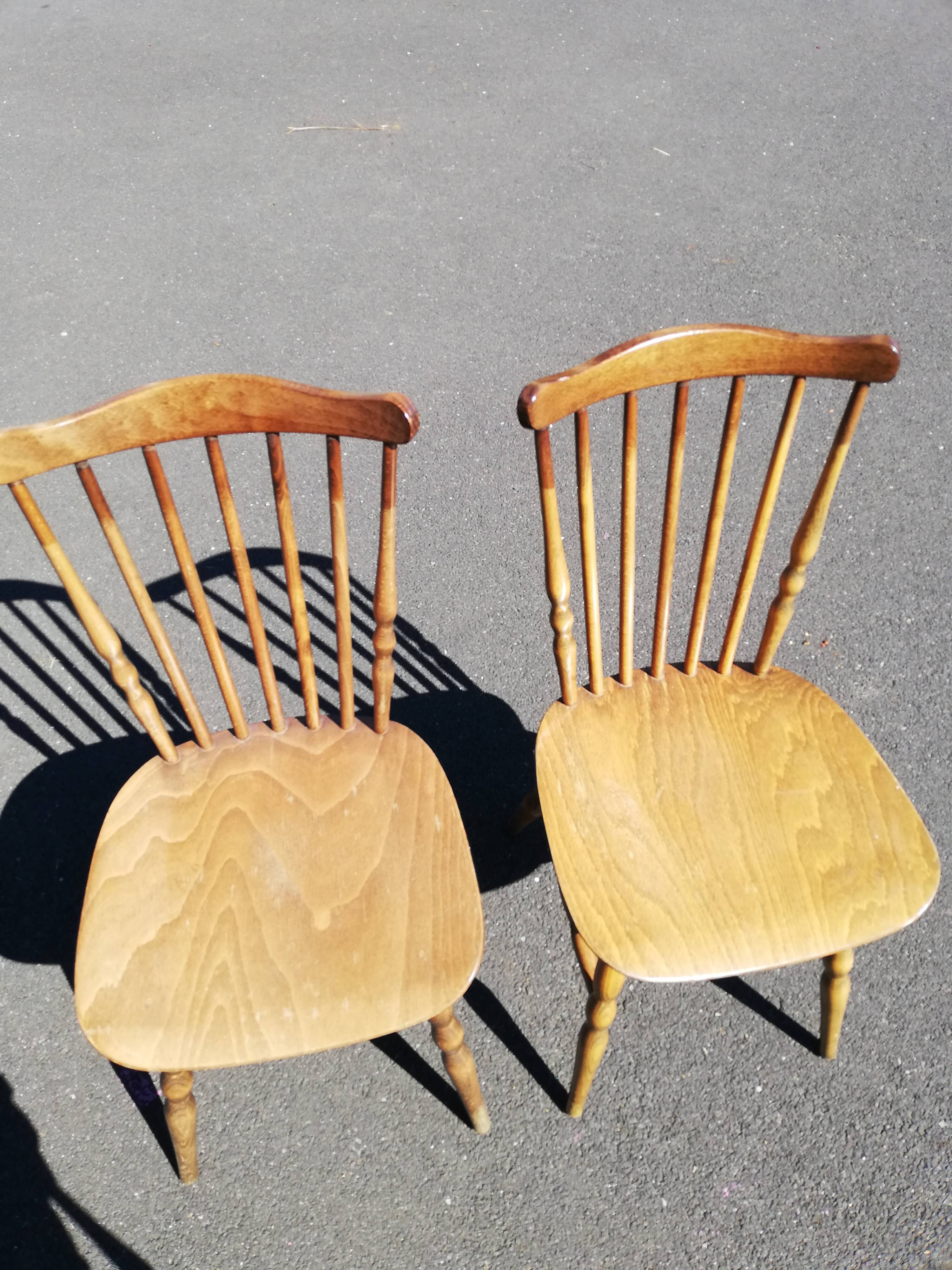 Series of 6 Baumann bistro chairs model Tacoma