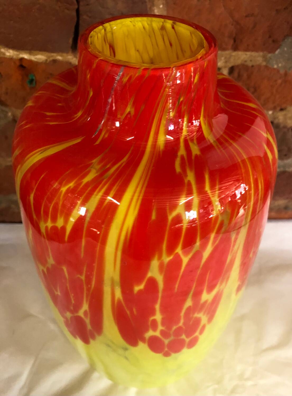 Scailmont glass vase
