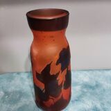 Vase en pâte de verre dégagé à l'acide