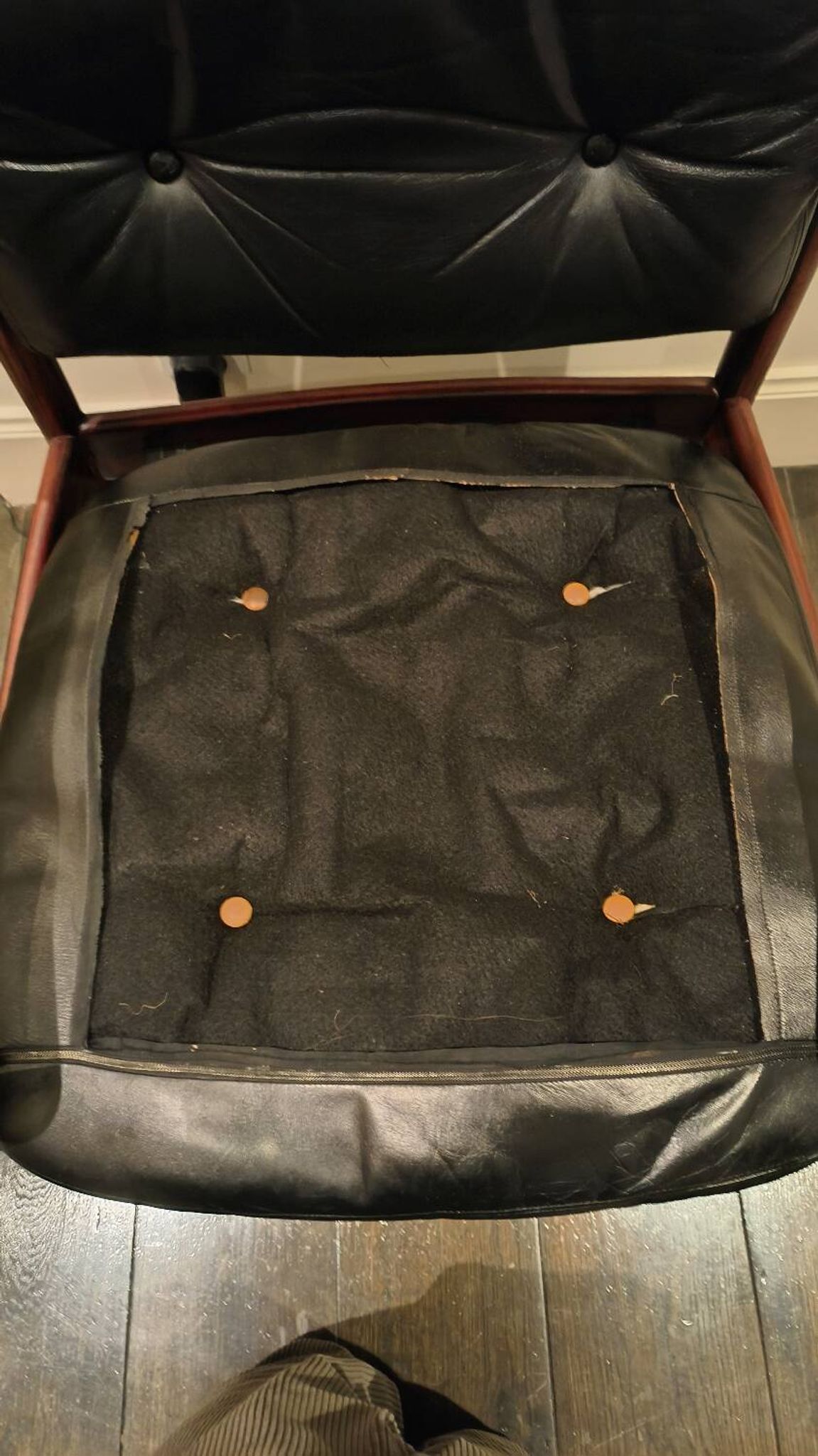 Erik Merthen armchair