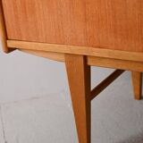 Oak sideboard with drawers
