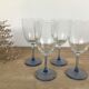 Verres striés à pied bleu