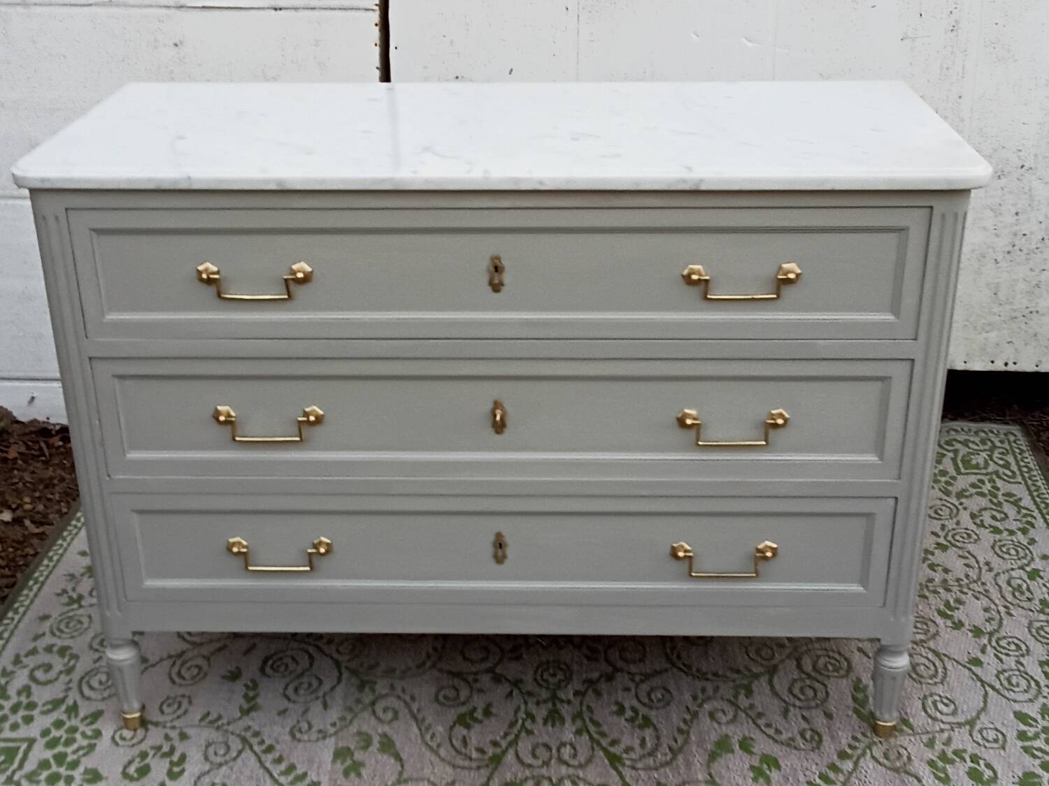 L.XVI style chest of drawers