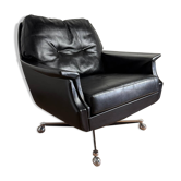 Fauteuil vintage édité par Möbel Mann – noir élégant