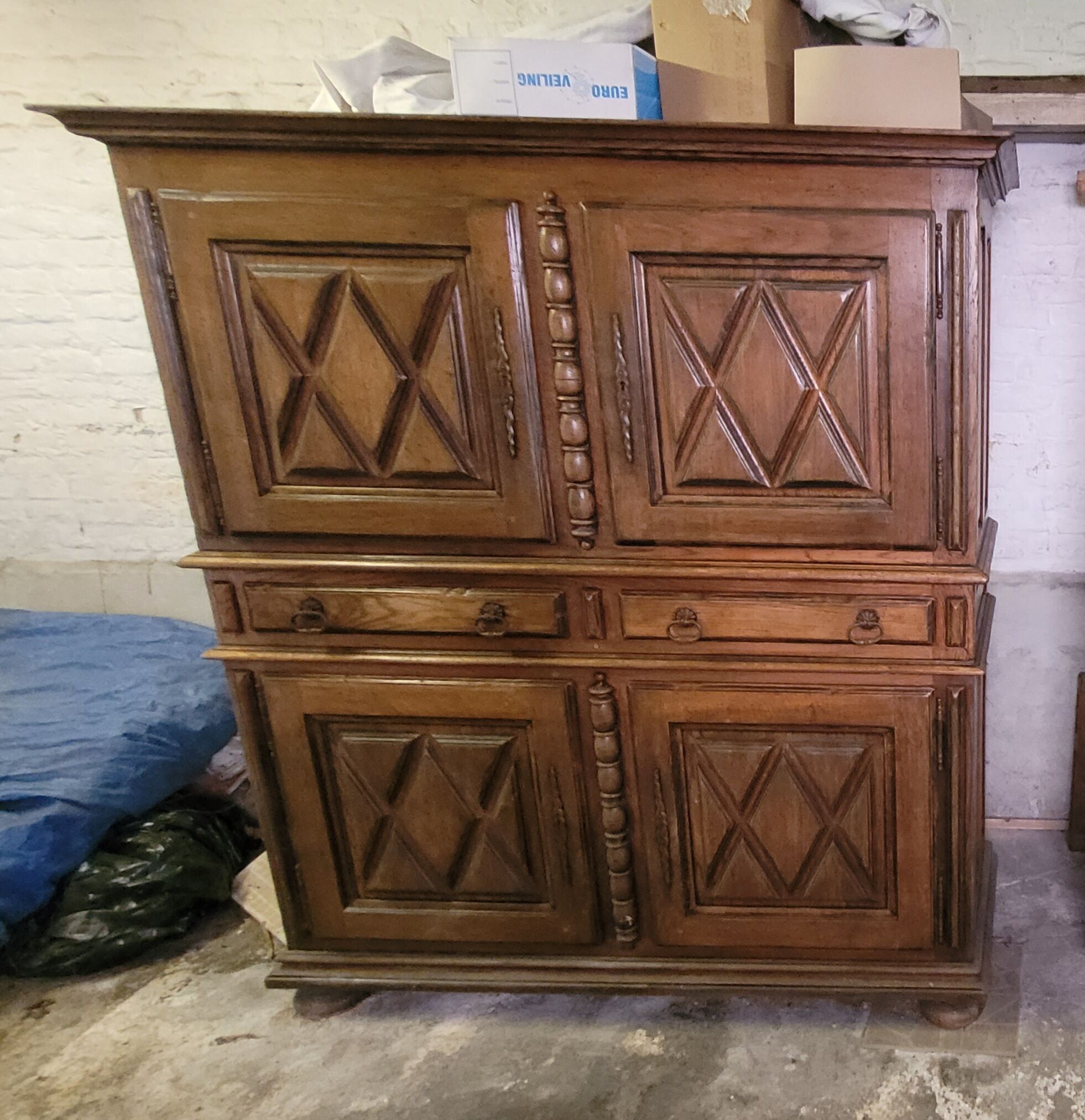 Former antique dealer Louis XIII solid oak