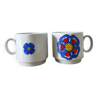 Lot de 2 mugs vintage en porcelaine