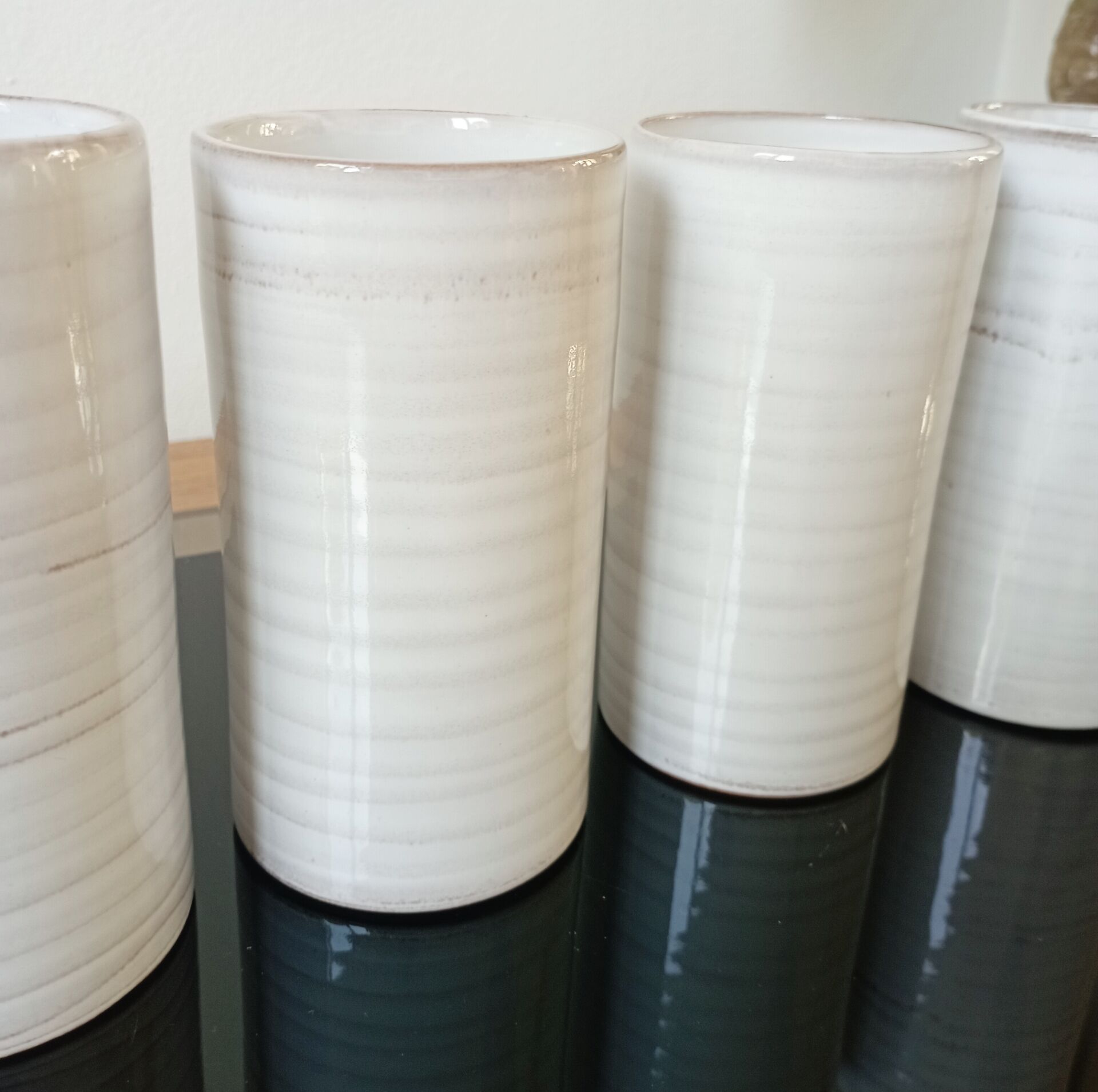 4 vintage stoneware cups in white