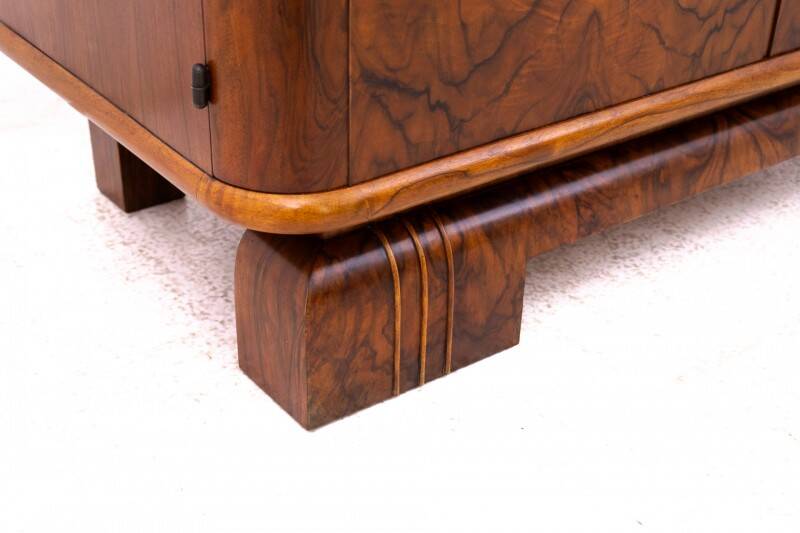 Interesting Art Deco chest of drawers, Poland, circa 1930.