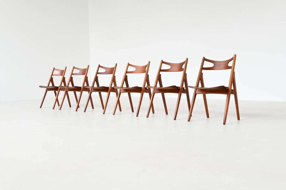 Hans Wegner Sawbuck CH29 dining chairs Carl Hansen & Son Denmark 1952
