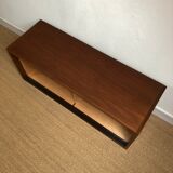 Wall-mounted sideboard