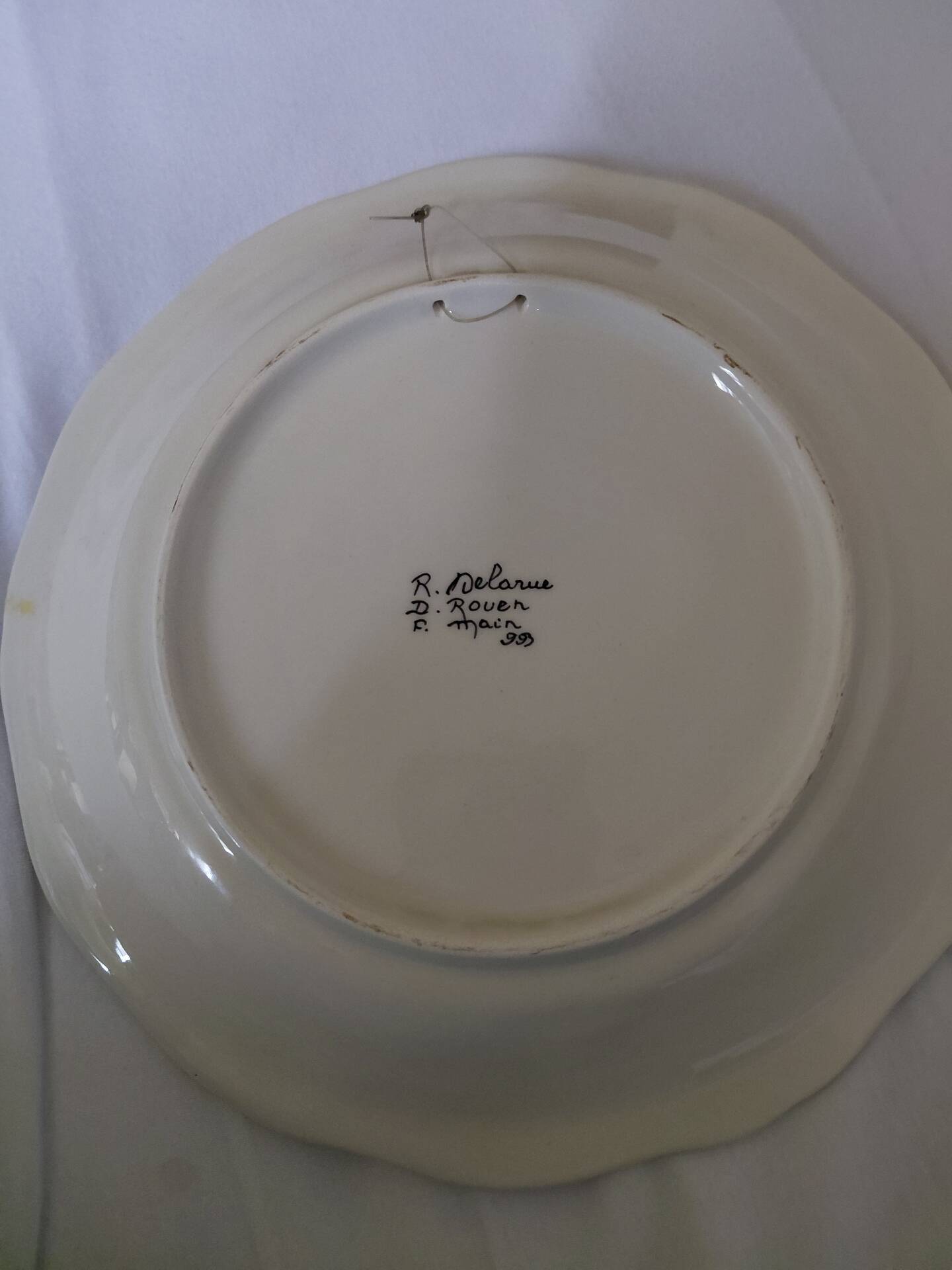 Flat plate Rouen earthenware