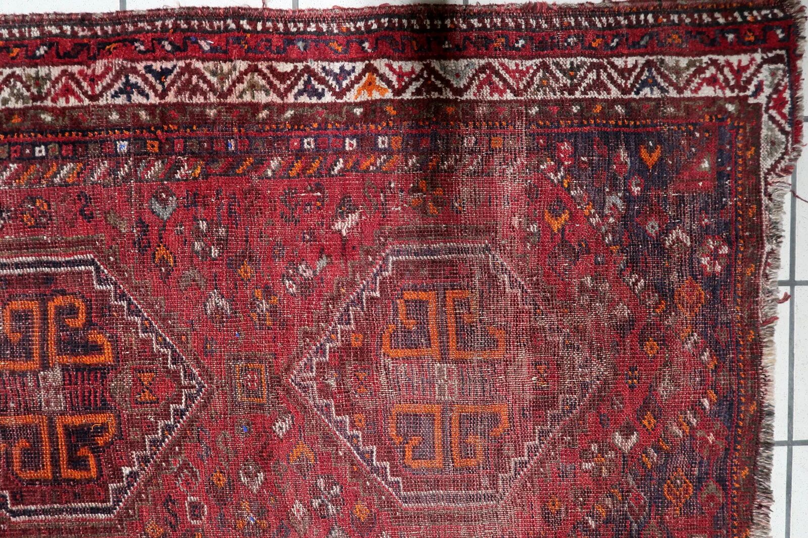 Antique Persian Shiraz handmade distressed rug 93 x 126 cm 1900s