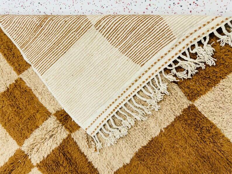 Handmade Boujad Berber rug in wool, 150/250cm