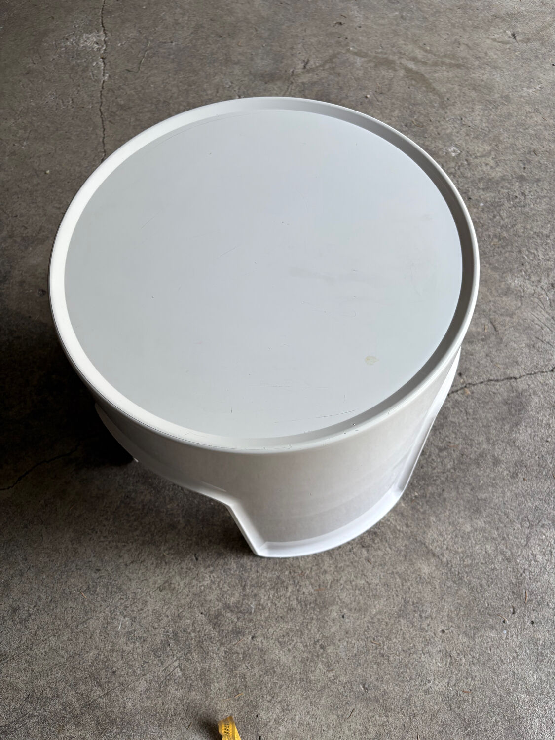 Vintage Gilac white stool / side table – French design year