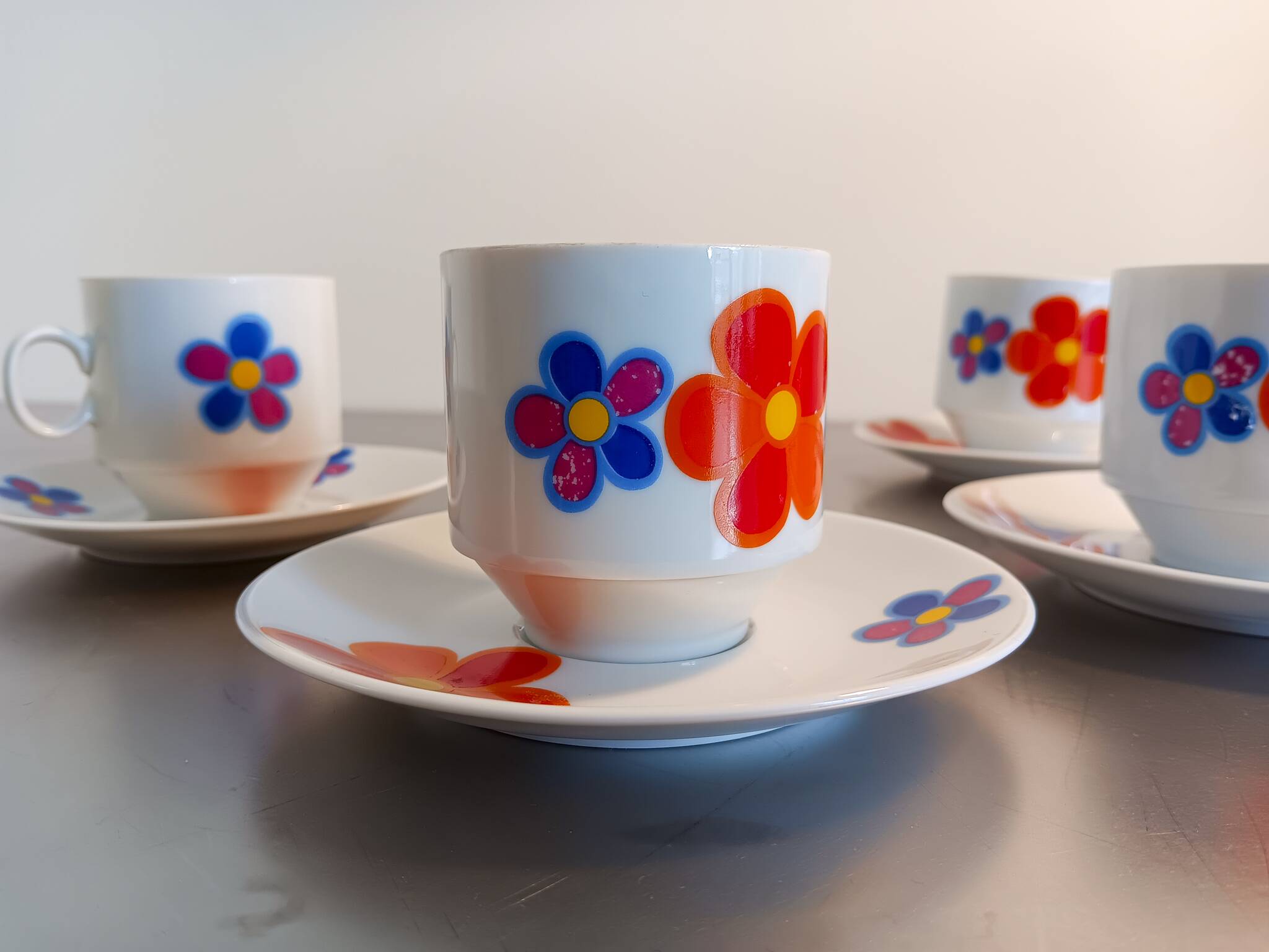 5 vintage cups. Manufacture Winterling Marktleuthen Bavaria - Floral patterns, 70s style