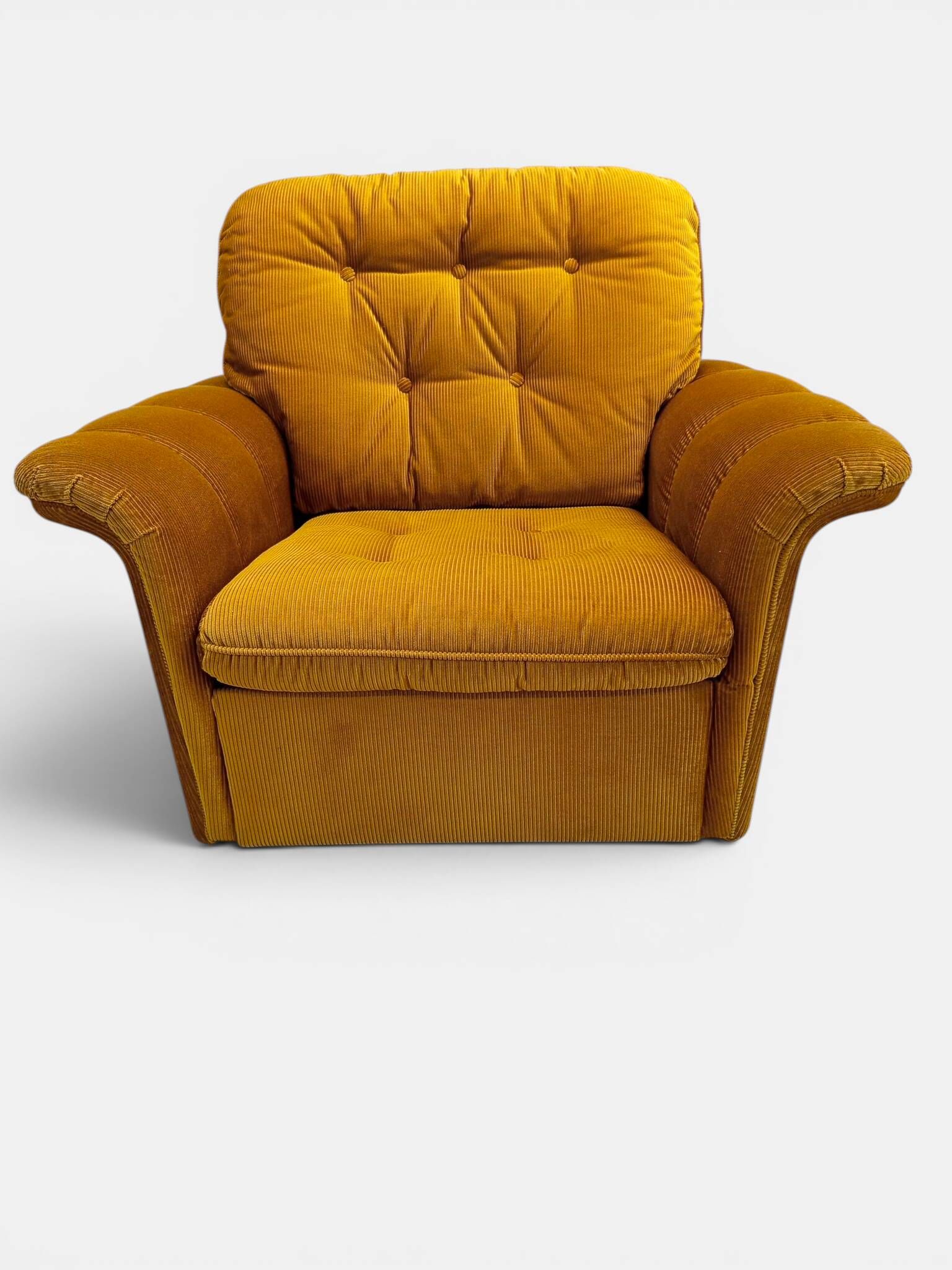 Vintage lounge set for 5, 3-seater convertible sofa and 2 armchairs, 70s.