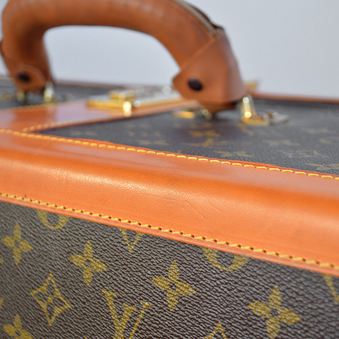 Louis Vuitton Stratos 80 suitcase