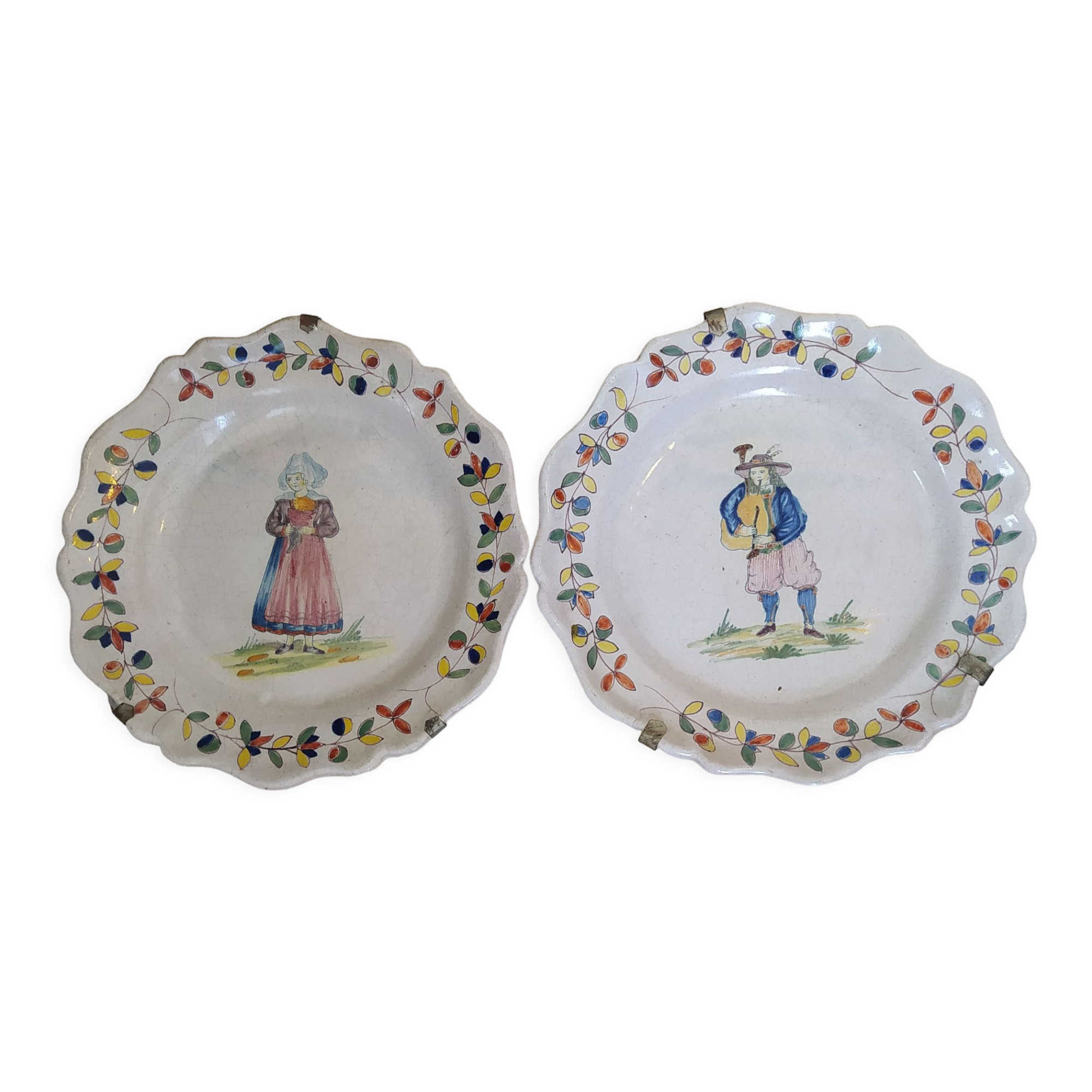 Pair of old plates faience of malicorne