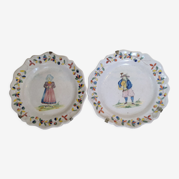 Pair of old plates faience of malicorne