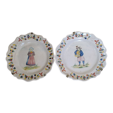 Paire d'assiettes anciennes faience de malicorne