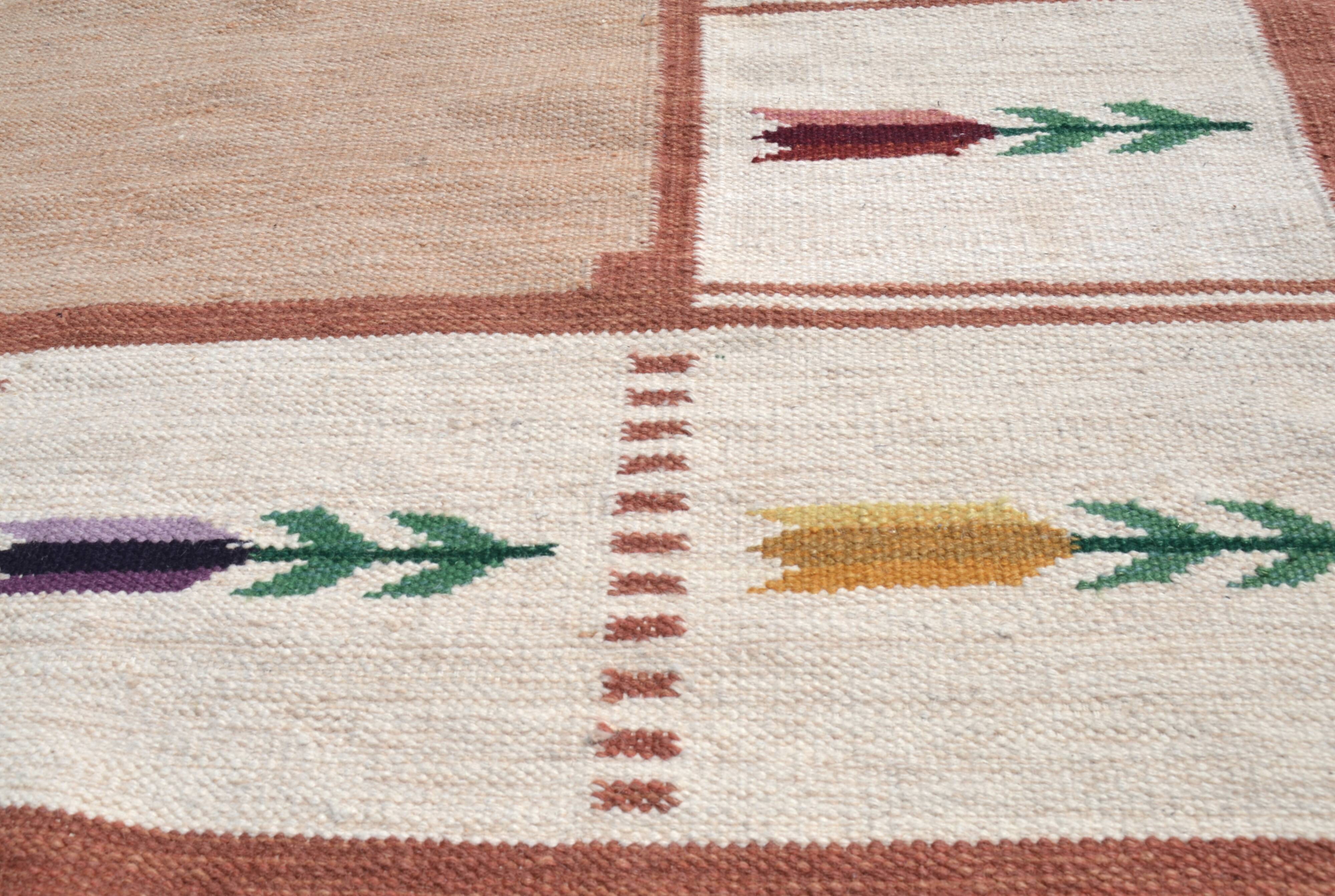 Vintage swedish flat weave Röllakan floral rug 1960s handmade, wool
