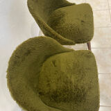 Vintage chairs - Retro chic design - Moss green fur